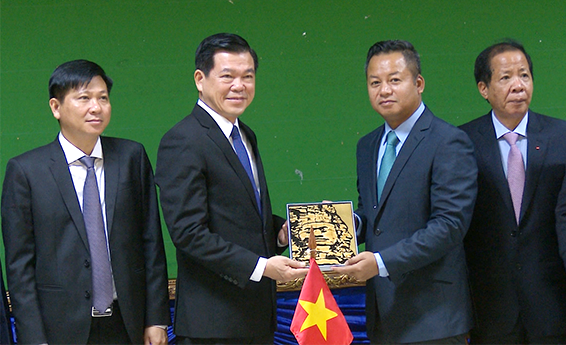 Ông Nguyễn Hồng Lĩnh, U
