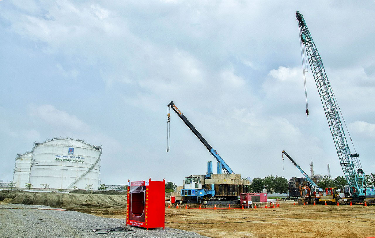 : Địa điểm thực hiện Dự án Kho chứa LNG 1 MMTPA tại Cảng Thị Vải (TX. Phú Mỹ).