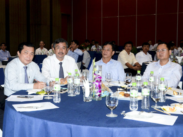 Các đại biểu tham dự Hội thảo Phát triển tiềm năng du lịch Đất Đỏ.