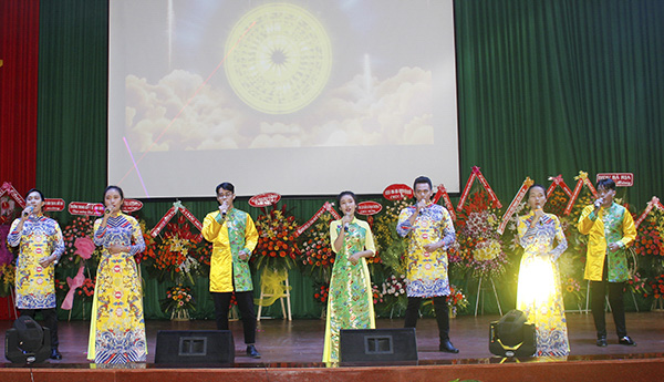 Một tiết mục văn nghệ chào mừng Lễ khai giảng năm học 2019-2020.