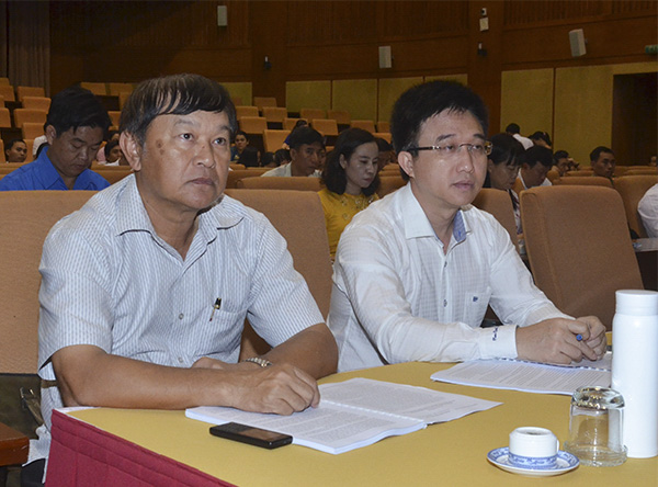 Các đại biểu tham dự hội thảo.