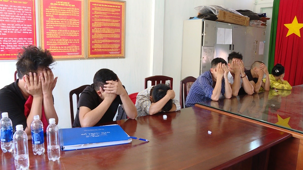 Các đối tượng sử dụng ma túy tại cơ quan Công an.