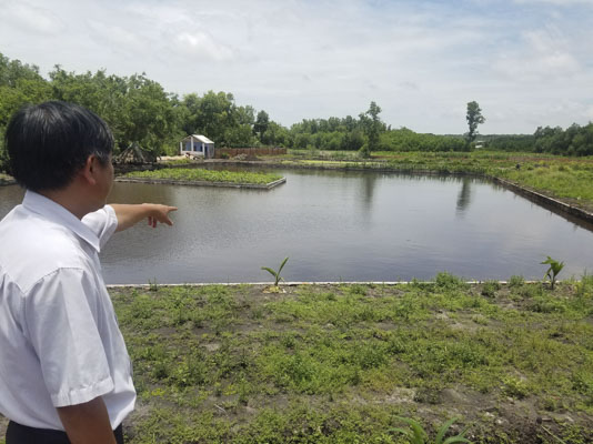 Khu đất công bị hộ dân lấn chiếm làm ao nuôi cá tại ấp Láng Găng,  xã Bình Châu.