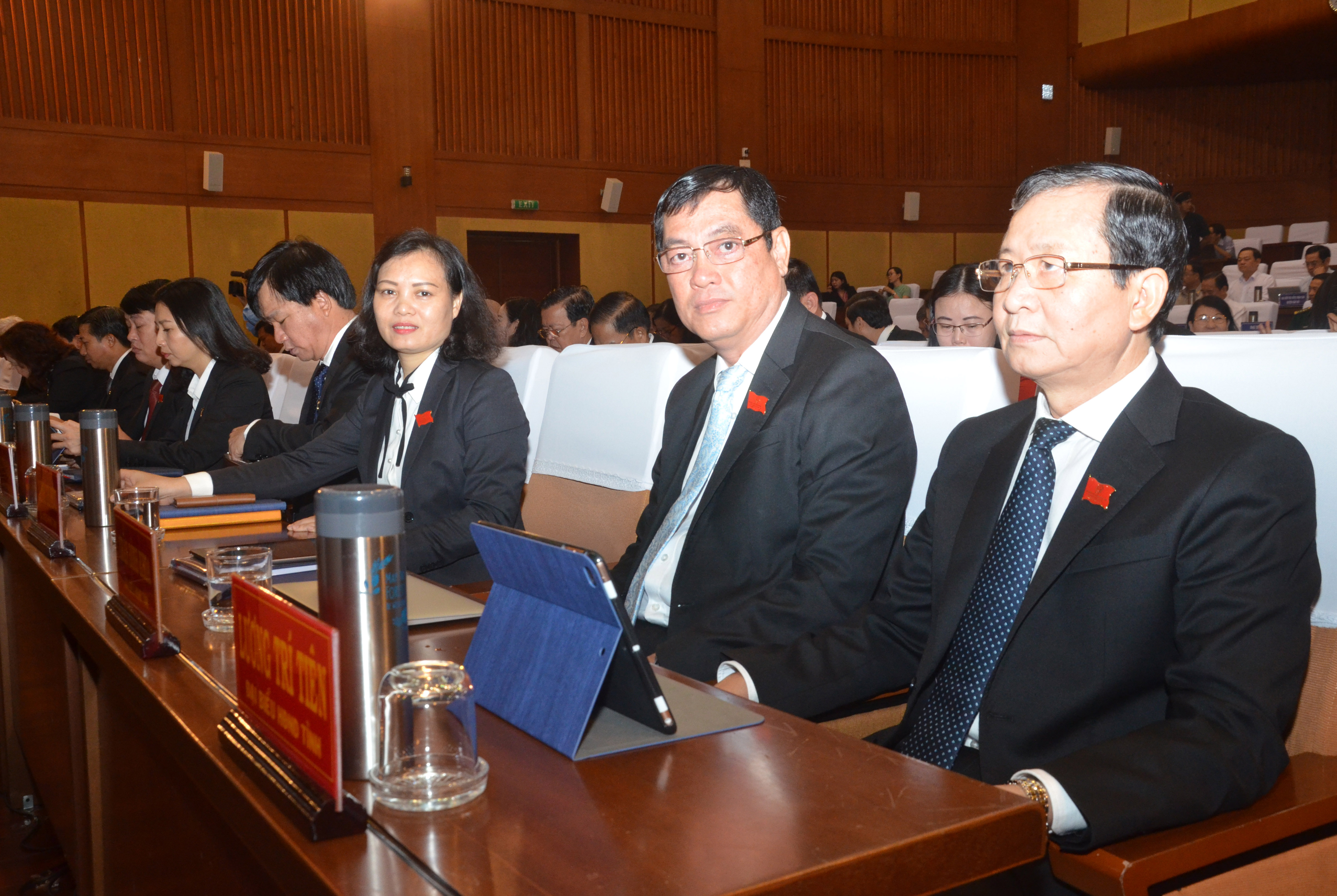 Các đại biểu HĐND tỉnh tham dự Kỳ họp.