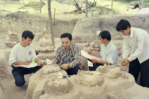 Khu mộ táng tại Cồn Hải Đăng, huyện Côn Đảo được khai quật vào năm 2001.