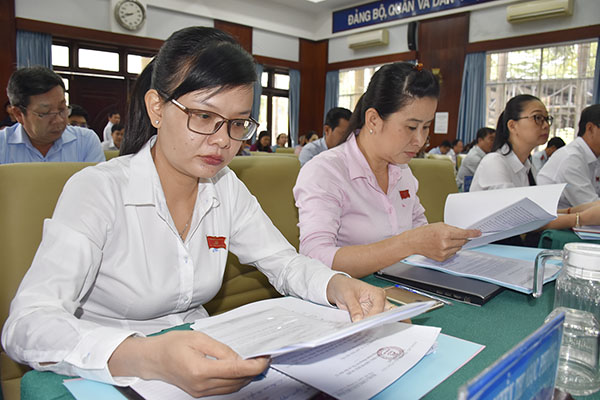 Các đại biểu dự hội nghị.