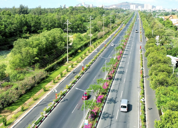 Việc ban hành bảng giá đất các loại đất định kỳ 5 năm (2020-2024) trên địa bàn tỉnh là nhằm xây dựng, điều chỉnh bảng giá các loại đất bảo đảm nguyên tắc định giá đất của nhà nước sát với giá chuyển nhượng quyền sử dụng đất thực tế trên thị trường.
