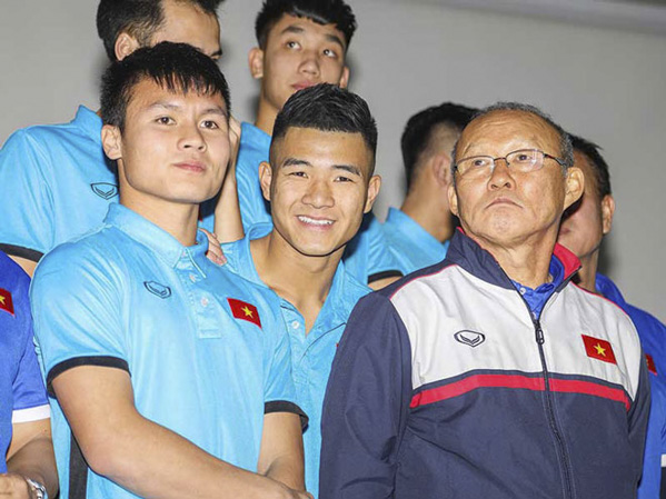 Thầy trò ông Park “xông đất” Thái Lan sau khi đón năm mới 2020.