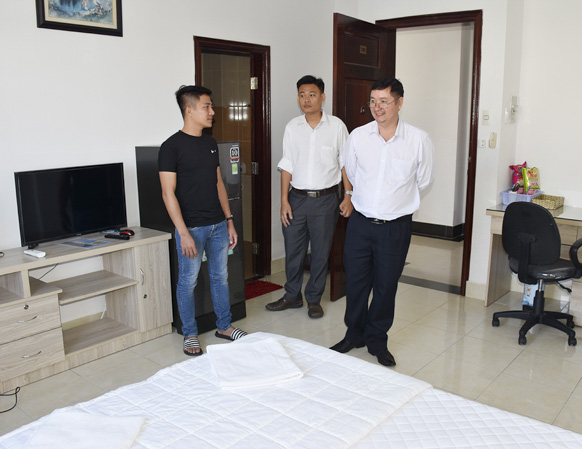 Thanh tra Sở Du lịch kiểm tra thực tế cơ sở vật chất tại khách sạn Daeho (thôn Láng Cát, xã Tân Hải, TX.Phú Mỹ).