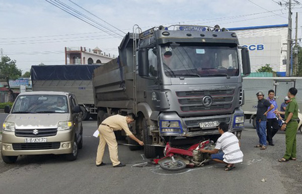 Một vụ TNGT trong năm 2019 trên Quốc lộ 51 giữa xe tải và xe mô tô khiến 1 người tử vong.