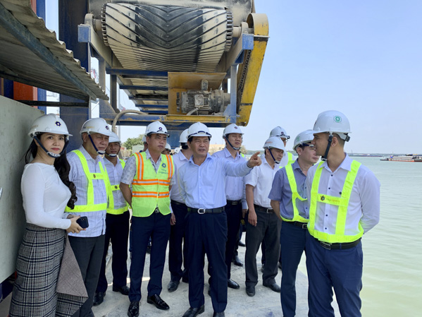 Đoàn giám sát HĐND tỉnh kiểm tra thực tế tại Cảng Dịch vụ tổng hợp Hưng Thái (Công ty CP Dịch vụ hàng hải dầu khí Hưng Thái).