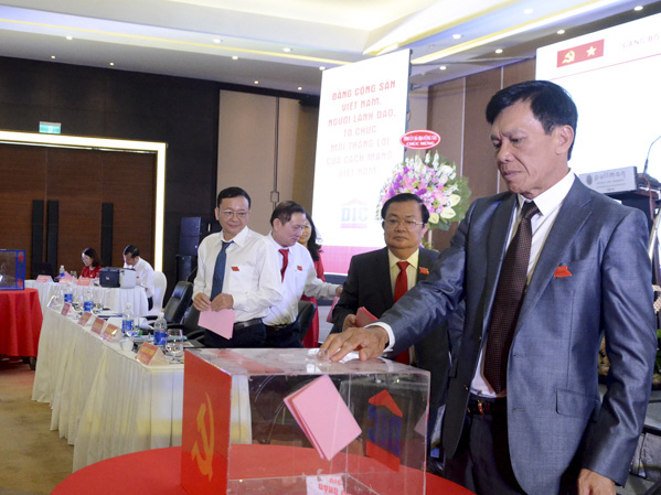 Đại hội tiến hành bầu Ban Chấp hành Đảng bộ DIC Corp khóa VI, nhiệm kỳ 2020-2025.