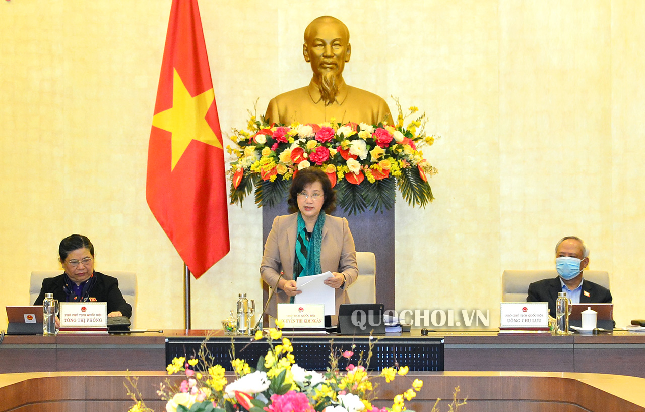 Chủ tịch Quốc hội Nguyễn Thị Kim Ngân chủ trì Phiên họp thứ 43 của Ủy ban Thường vụ Quốc hội. Ảnh: Quochoi.vn