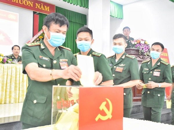 Đại hội tiến hành bầu Ban Chấp hành Đảng bộ Biên phòng Cửa khẩu cảng BR-VT nhiệm kỳ 2020-2025.