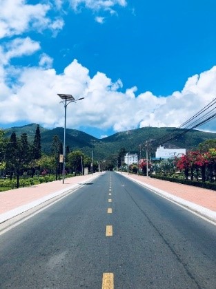 Tương tự là đường Nguyễn Huệ cũng hoàn toàn vắng vẻ