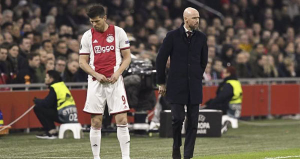 Klaas-Jan Huntelaar được liên hệ gia nhập Heerenveen.