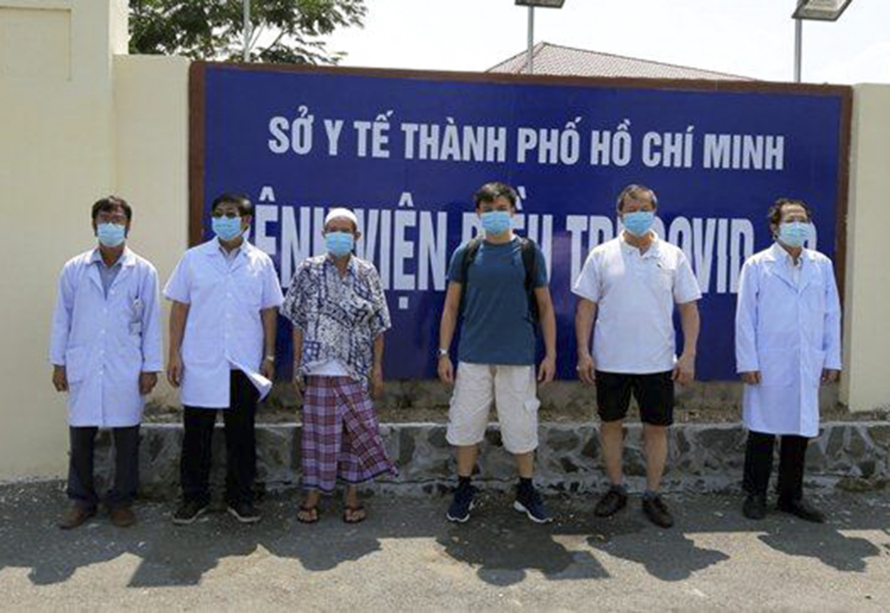 3 bệnh nhân tại Bệnh viện Điều trị COVID-19 Cần Giờ đã khỏi bệnh