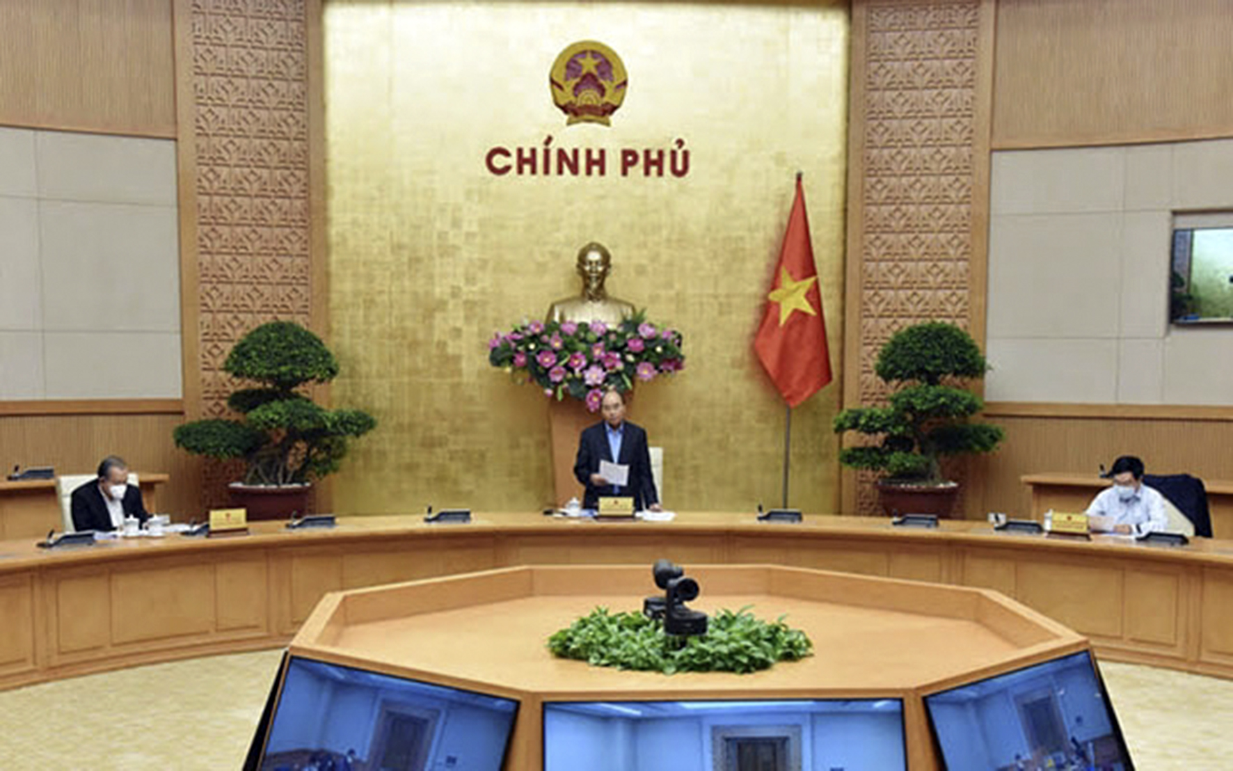 Phiên họp Thường trực Chính phủ ngày 3/4.