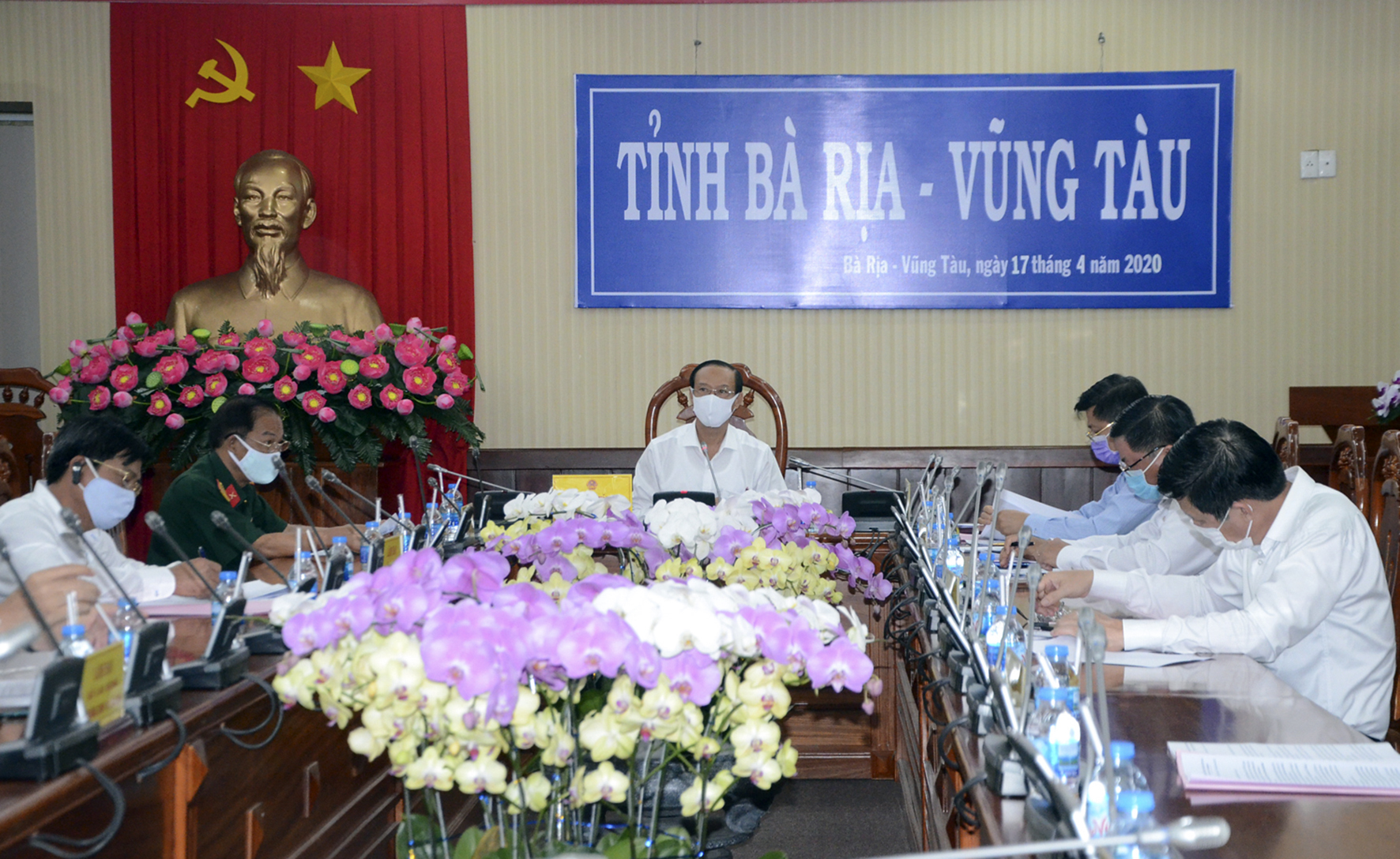 Ông Nguyễn Văn Thọ, Chủ tịch UBND tỉnh chủ trì cuộc họp trực tuyến Ban Chỉ đạo phòng, chống dịch COVID-19.
