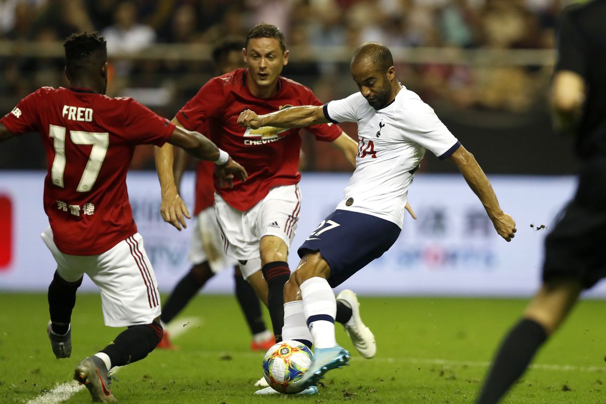 Ngoại hạng Anh sẽ tái xuất bằng trận đấu giữa Tottenham và Man United.