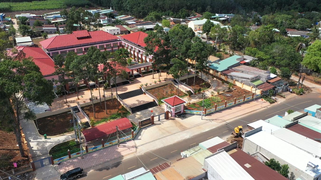 Giai đoạn 2015-2020, Xà Bang được đầu tư hơn 77 tỷ đồng để xây dựng các công trình hạ tầng thiết yếu, phục vụ nhu cầu phát triển kinh tế-xã hội của địa phương.