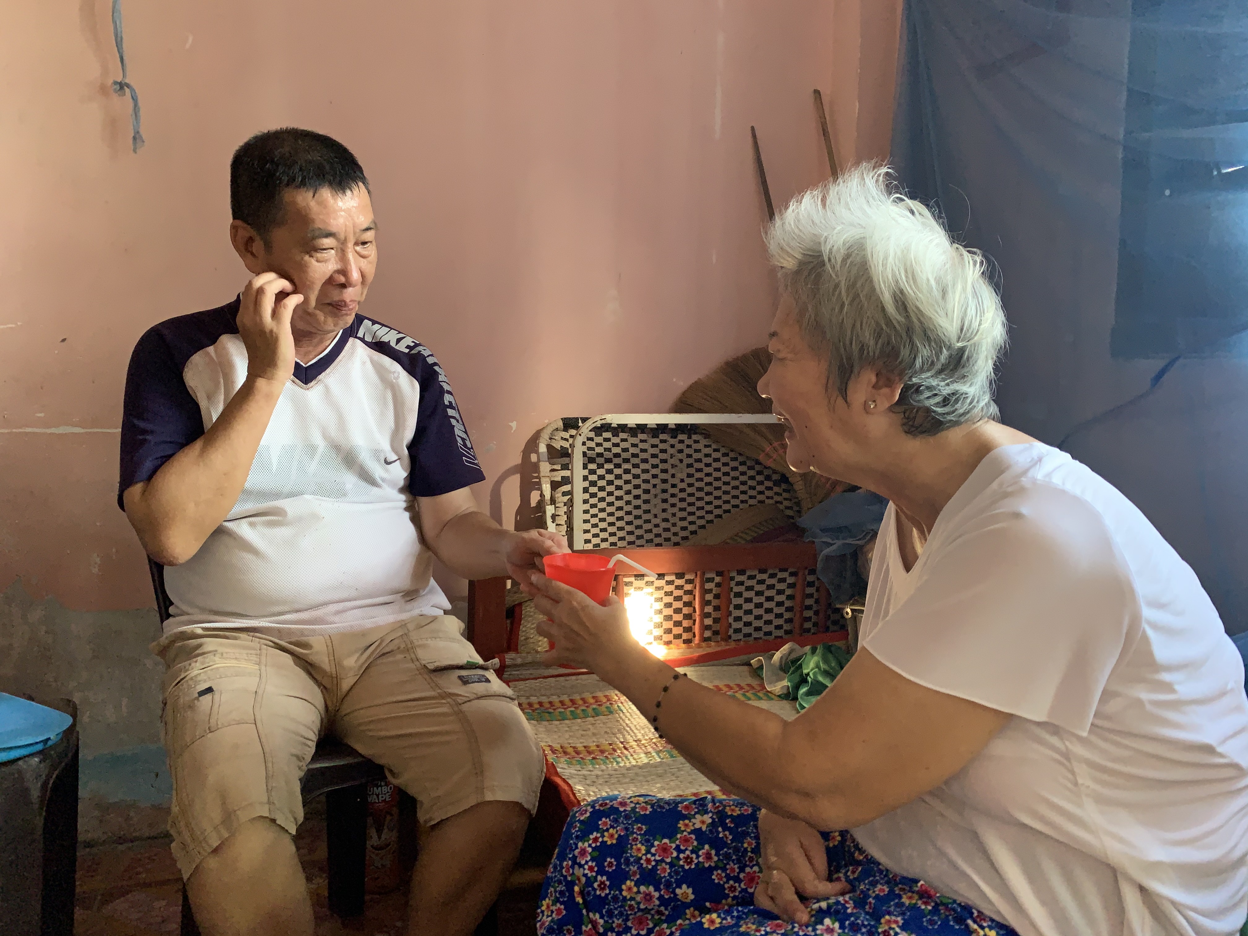 Bà Nguyễn Thị Mến và người em trai Nguyễn Văn Lịch.