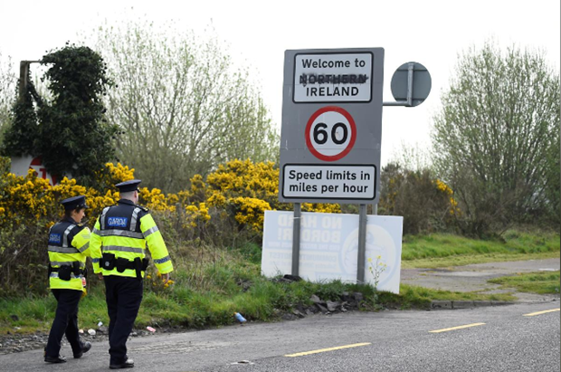 Khu vực biên giới giữa Anh và Ireland. 