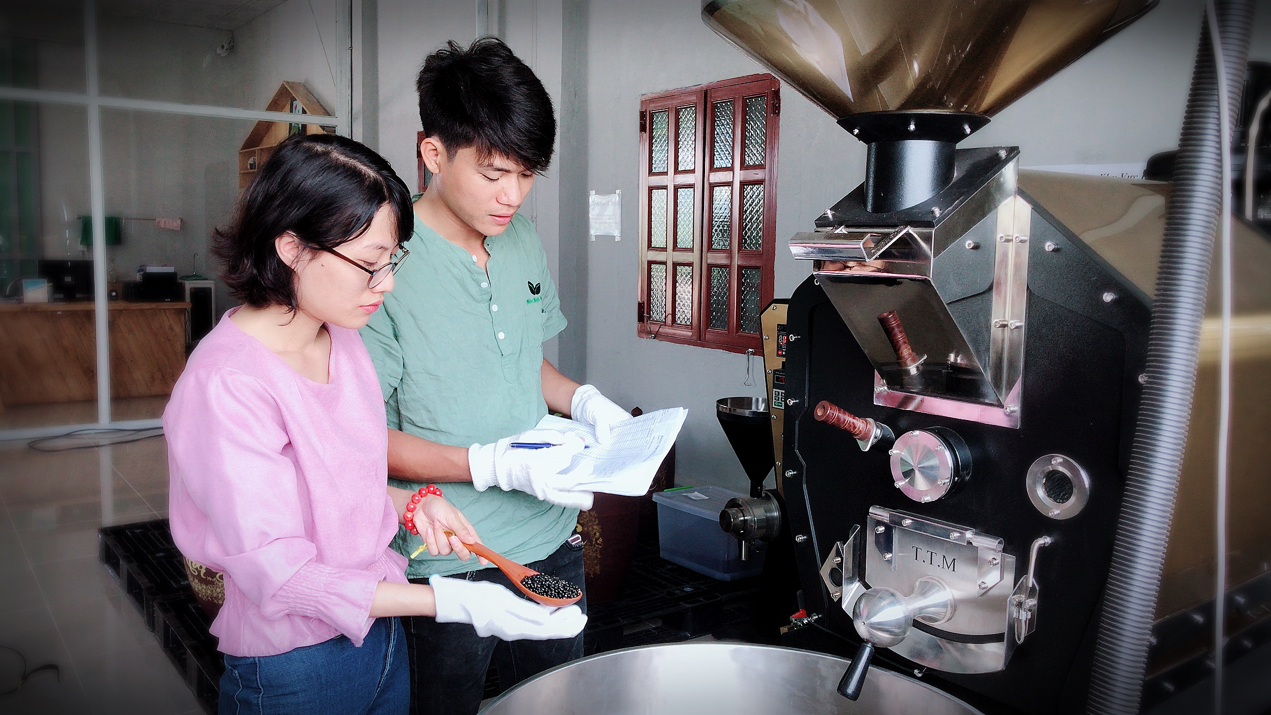 Chương trình hỗ trợ DN nhỏ và vừa khởi nghiệp sáng tạo nhằm tạo lập môi trường thuận lợi để hỗ trợ quá trình hình thành và phát triển loại hình DN có khả năng tăng trưởng nhanh dựa trên mô hình kinh doanh mới. Trong ảnh: Công ty TNHH Mộc Thanh Trà là một trong những DN nhỏ và vừa khởi nghiệp sáng tạo.