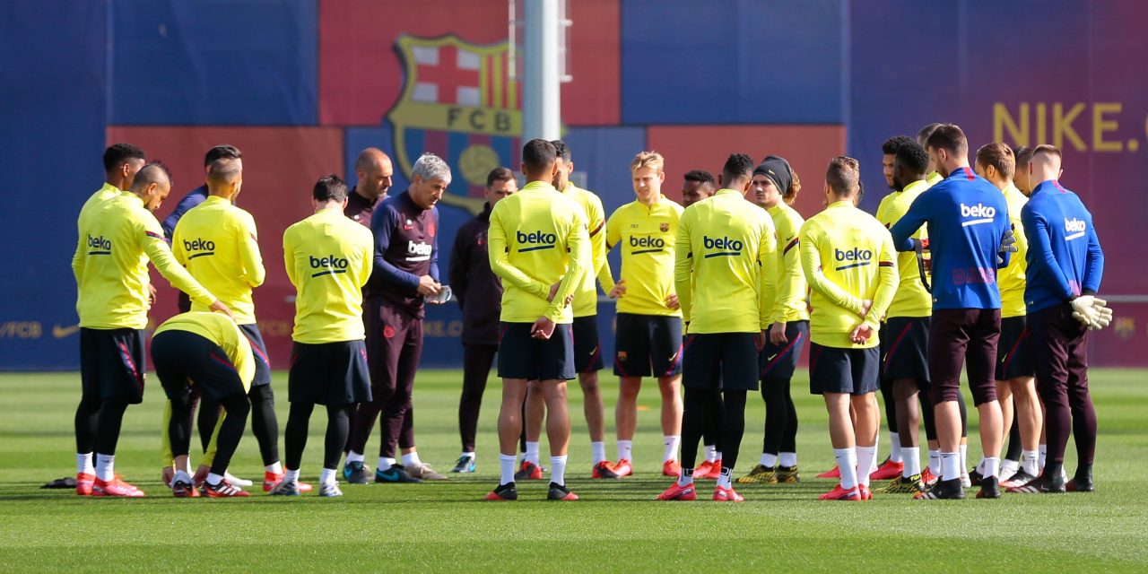 Barcelona sẽ trở lại để bảo vệ danh hiệu vô địch La Liga với rất nhiều vấn đề.