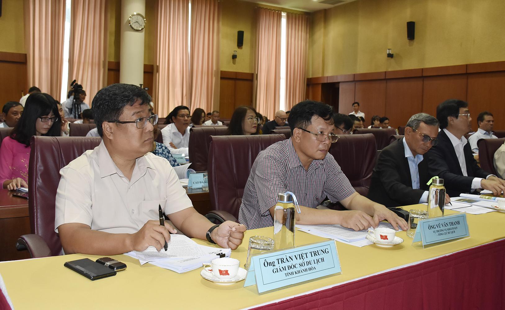 Các đại biểu tham dự Hội thảo.