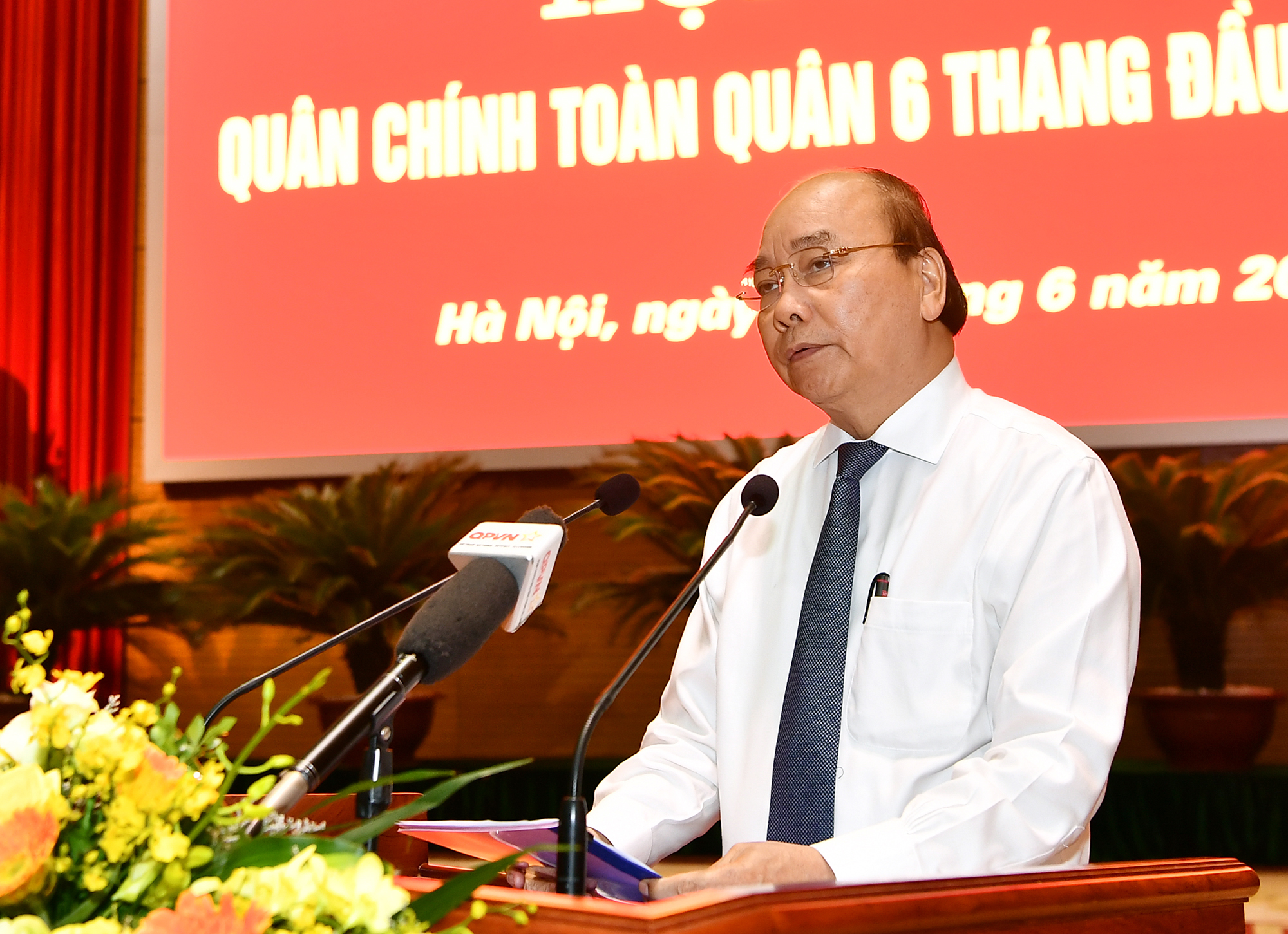 Thủ tướng Nguyễn Xuân Phúc phát biểu tại Hội nghị. Ảnh: QUANG HIẾU