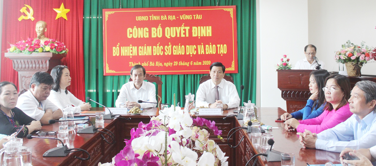 Lễ công bố Quyết định bổ nhiệm Giám đốc Sở GD-ĐT.