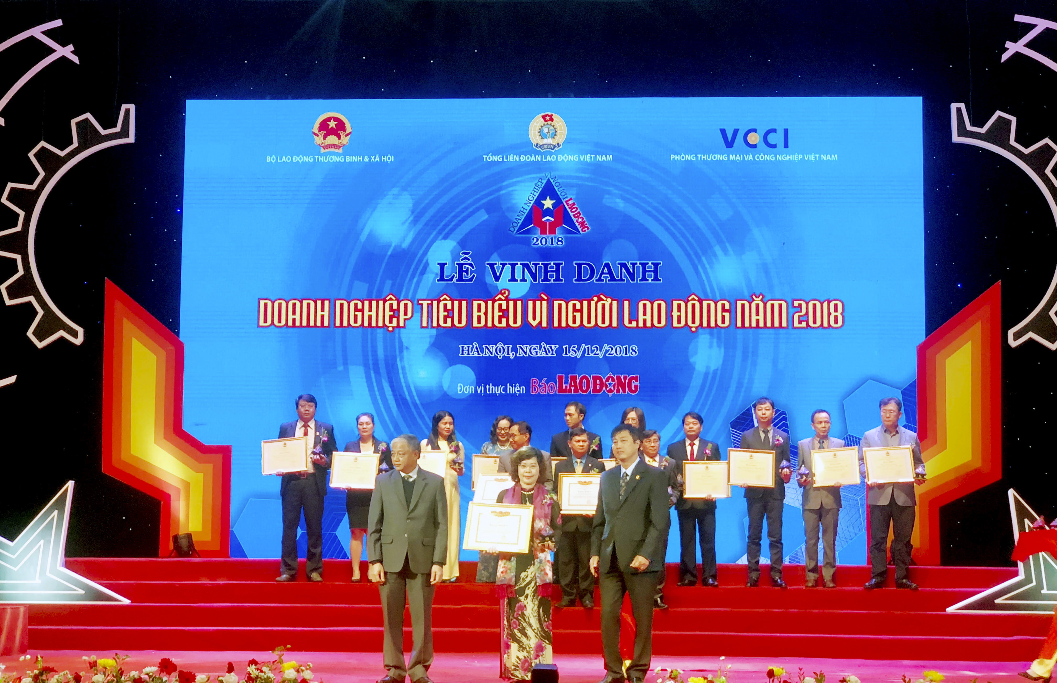 Tổng Công ty Bảo đảm an toàn hàng hải miền Nam nhận danh hiệu Doanh nghiệp vì người lao động năm 2019.