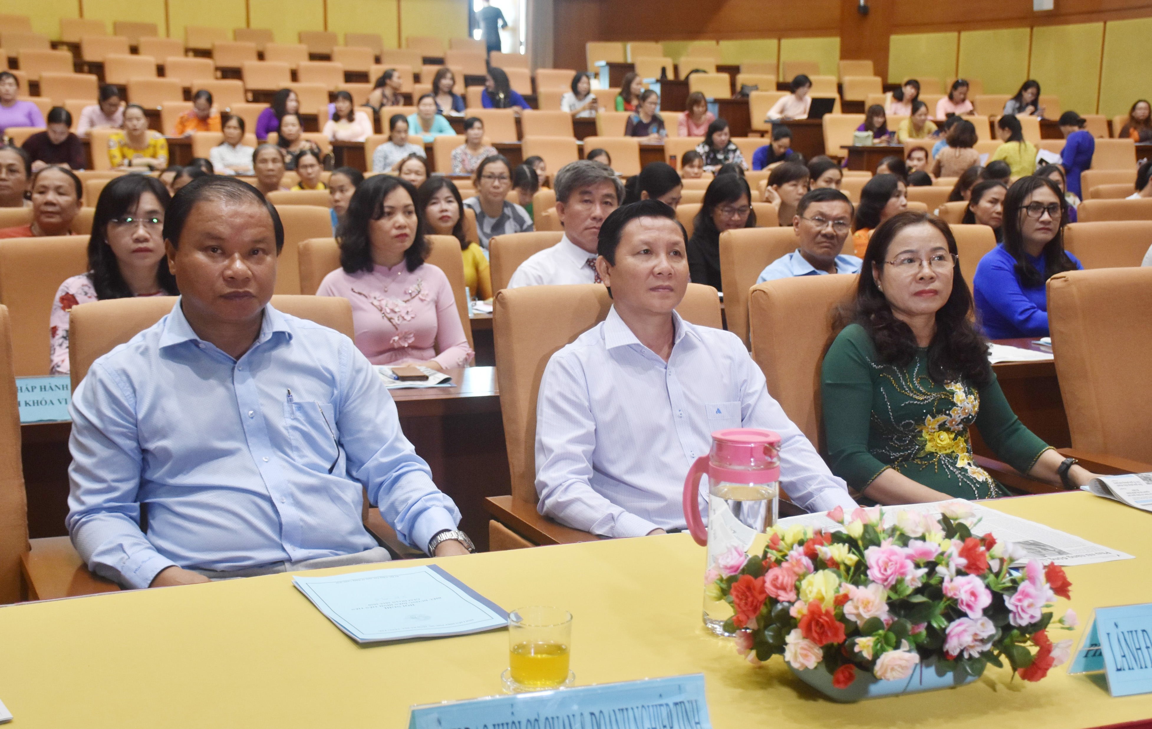 Đại diện lãnh đạo các sở, ban, ngành của tỉnh tham dự Hội nghị.