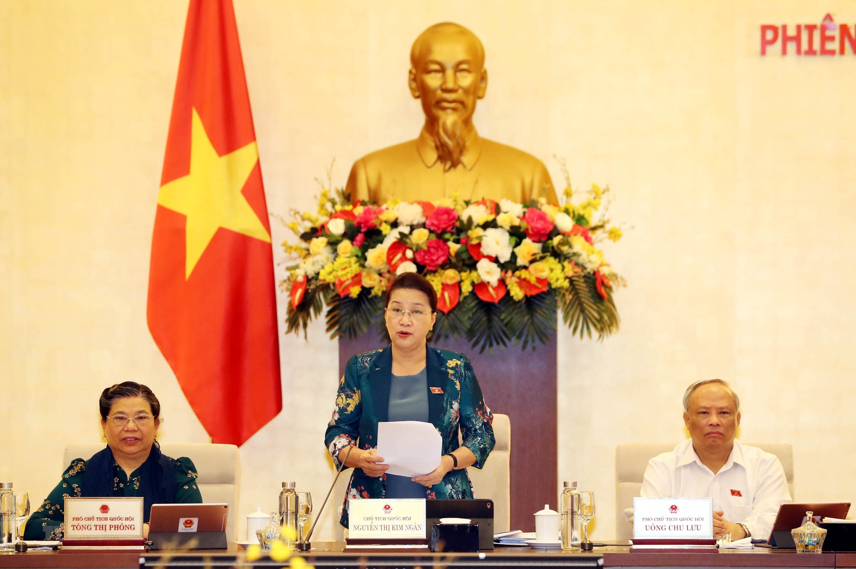 Chủ tịch Quốc hội Nguyễn Thị Kim Ngân phát biểu khai mạc.