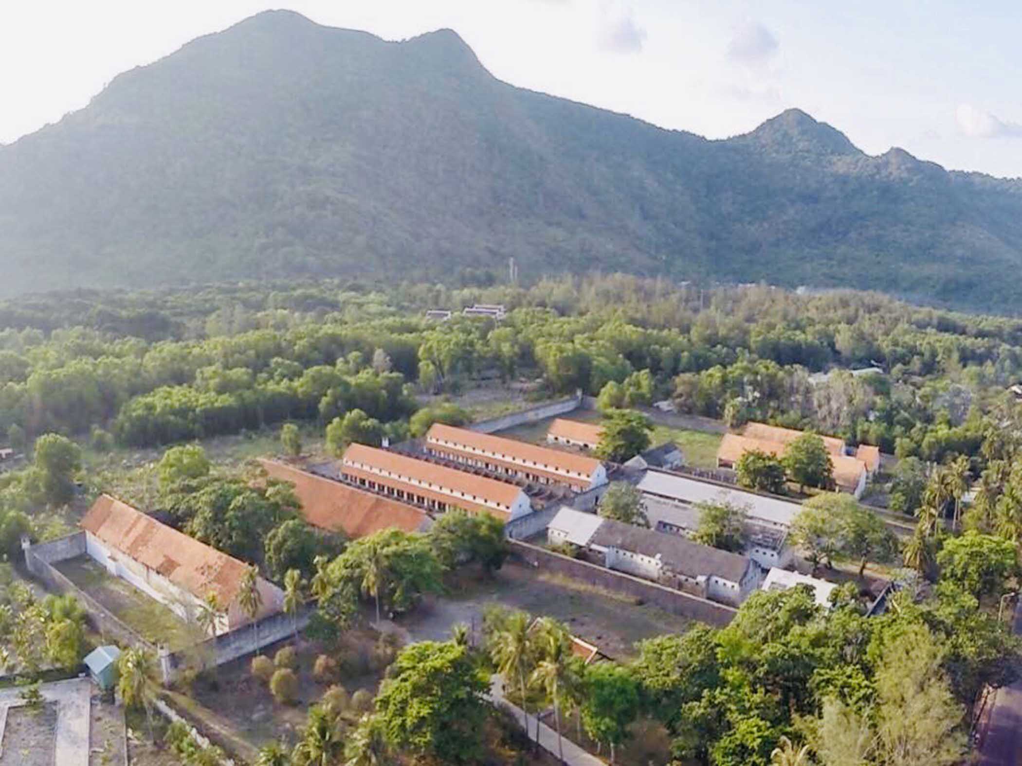 Một góc Khu di tích quốc gia đặc biệt Côn Đảo. Trong ảnh: Trại Phú Tường nhìn từ trên cao. Ảnh: MẠNH CƯỜNG
