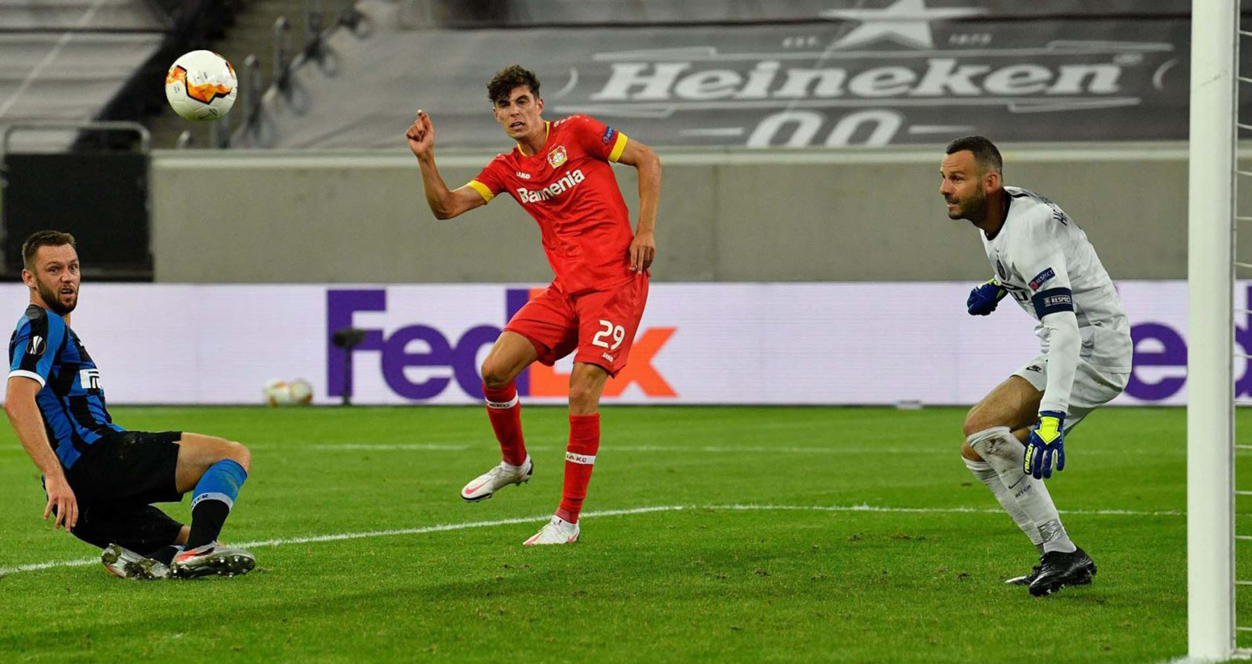 Kai Havertz là mục tiêu hàng đầu của Chelsea trên TTCN.