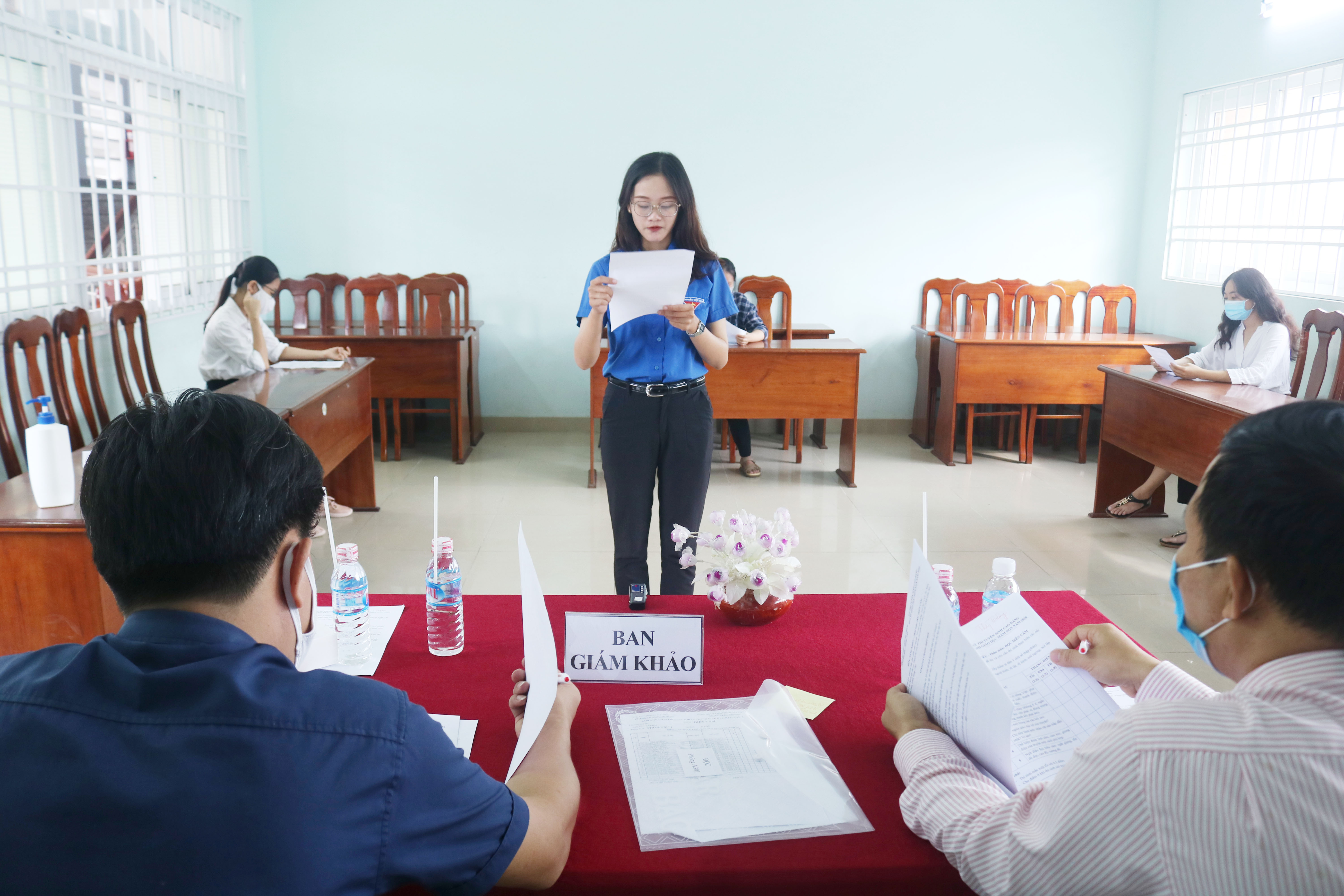 Các thí sinh dự thi năng khiếu tại Trường CĐ Sư phạm BR-VT ngày 19/8.