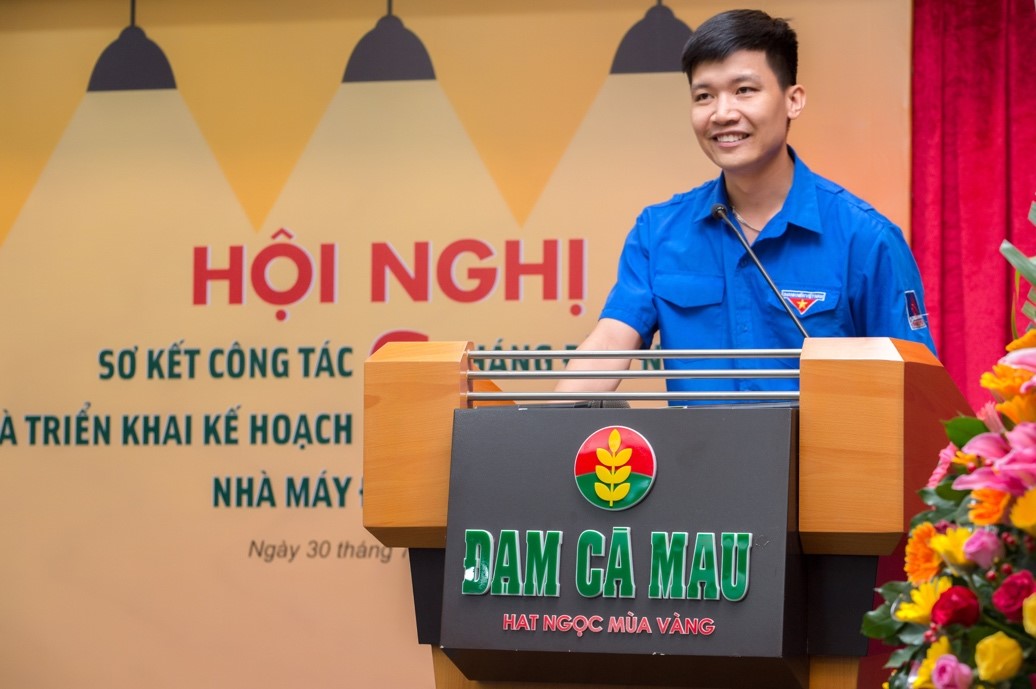 Nguyễn Văn Tú - Tổ trưởng Xưởng điều khiển, Nhà máy Đạm Cà Mau