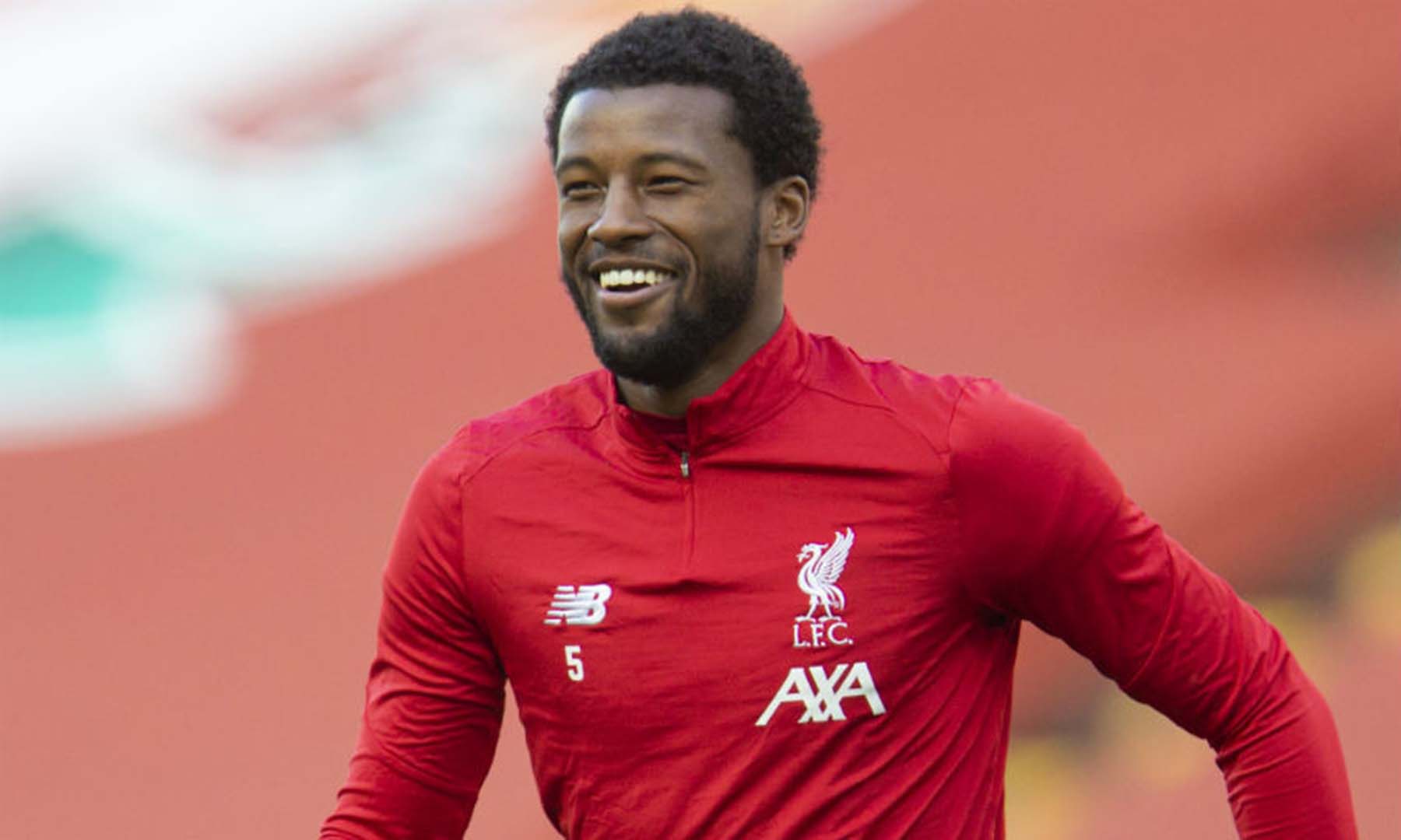 Gini Wijnaldum đã giấu kín thông tin khi được hỏi về việc gia nhập Barcelona.