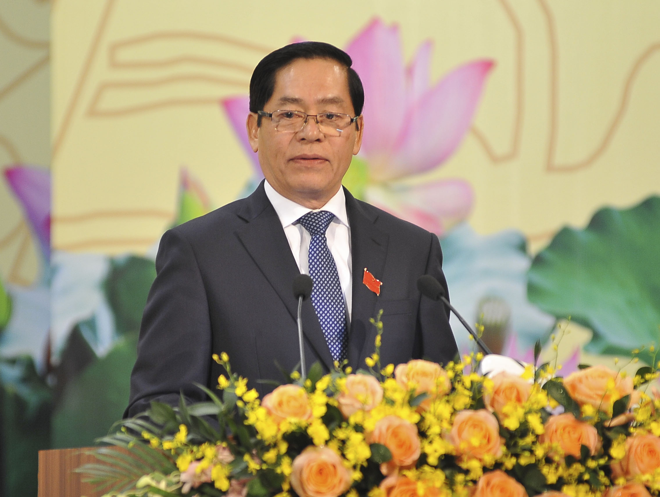 Thay mặt Ban Chấp hành Đảng bộ tỉnh khóa VII, đồng chí Phạm Viết Thanh, Ủy viên Trung ương Đảng, Bí thư Tỉnh ủy phát biểu nhận nhiệm vụ tại Đại hội.