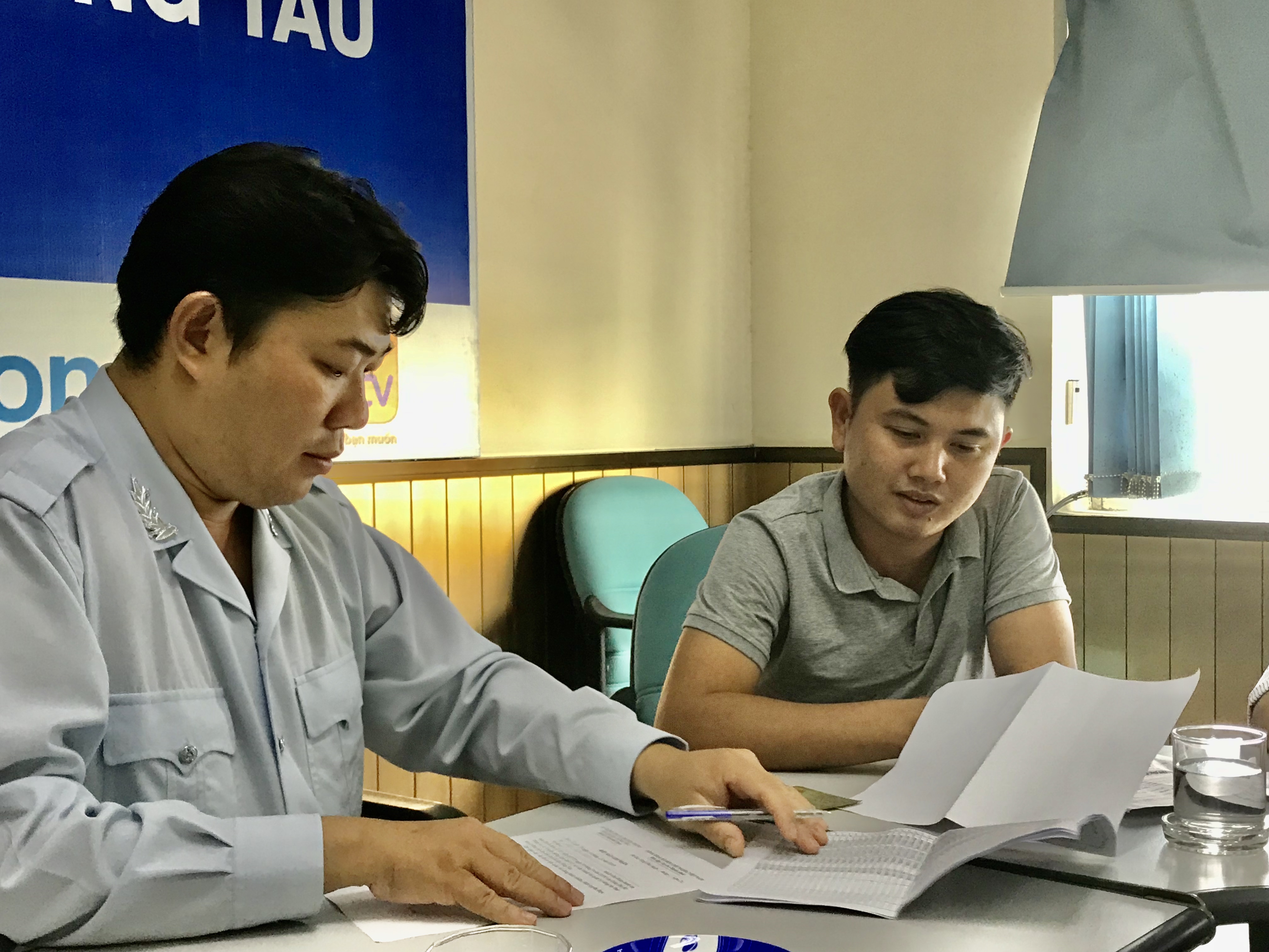 Thanh tra Sở TT-TT kiểm tra việc đăng ký thông tin thuê bao di động nhằm quản lý  cuộc gọi rác, tin nhắn rác.