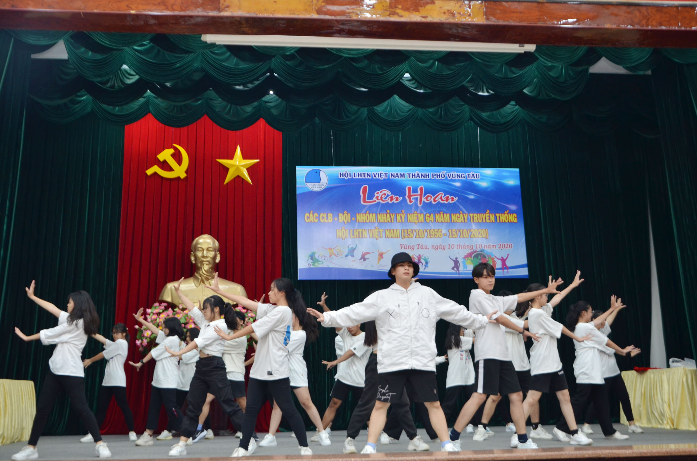 Tiết mục dự thi của Trường THPT Vũng Tàu.