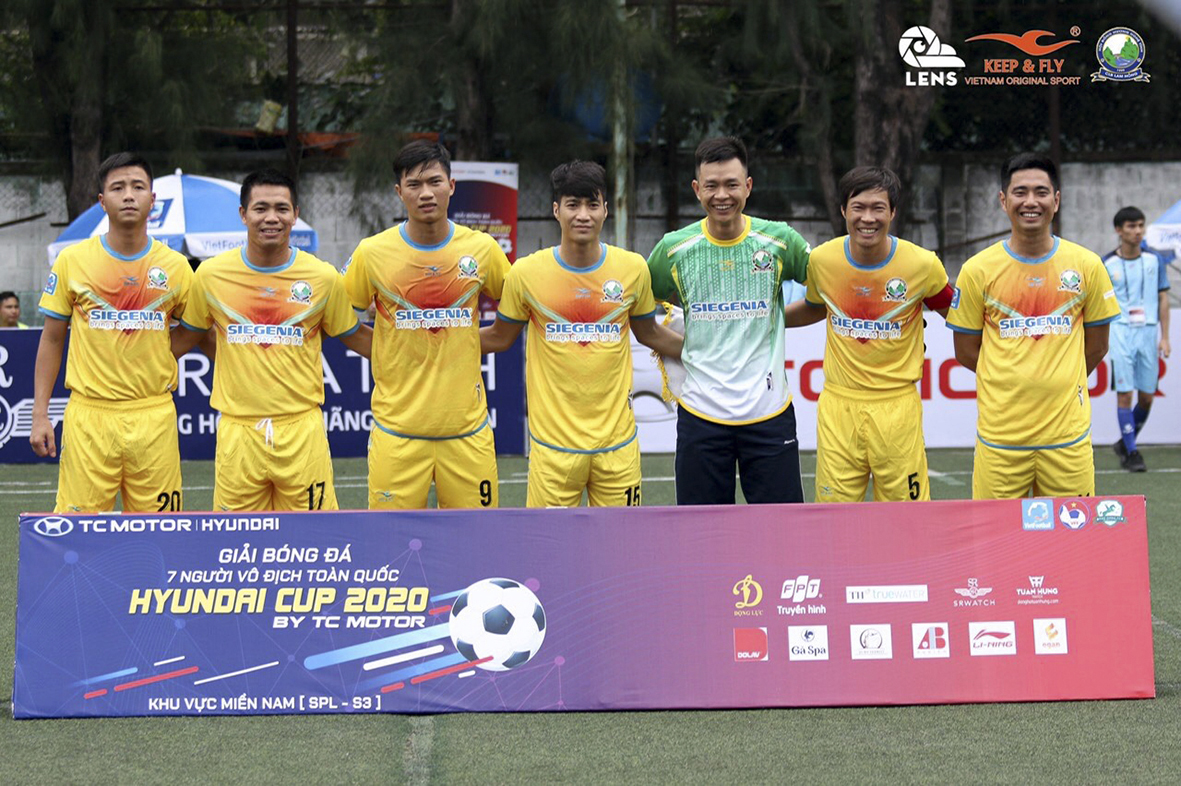 CLB Lam Hồng có nhà tài trợ áo đấu là thương hiệu Keep & Fly.  