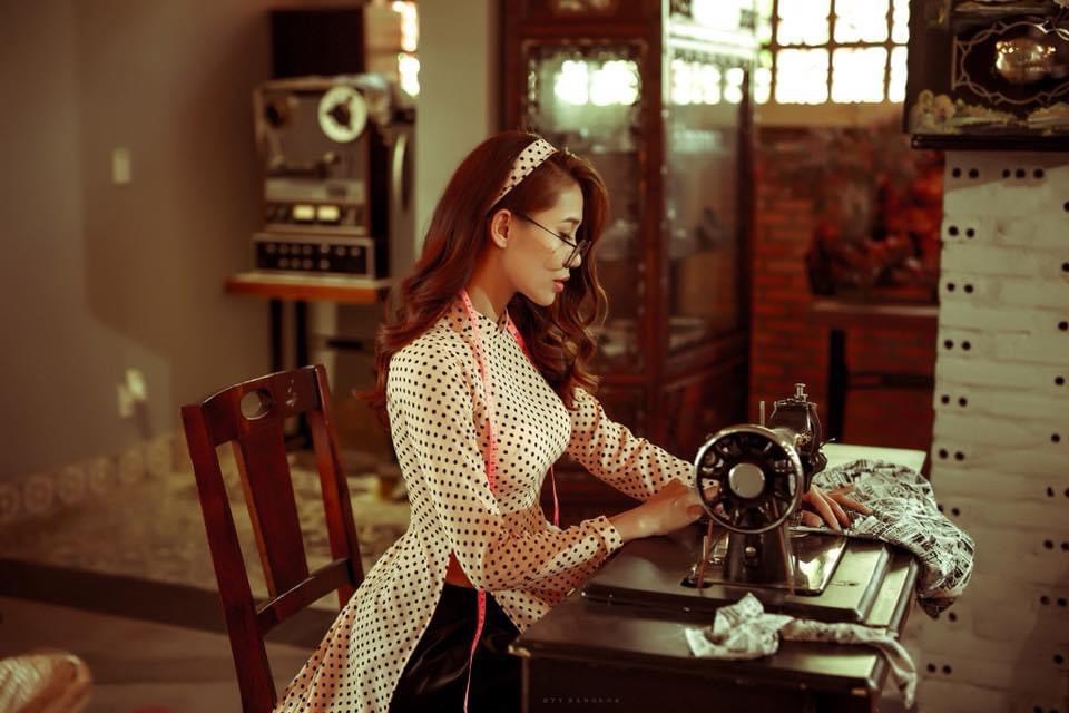 Một góc xưa của trong quán cà phê Hồi Đó.