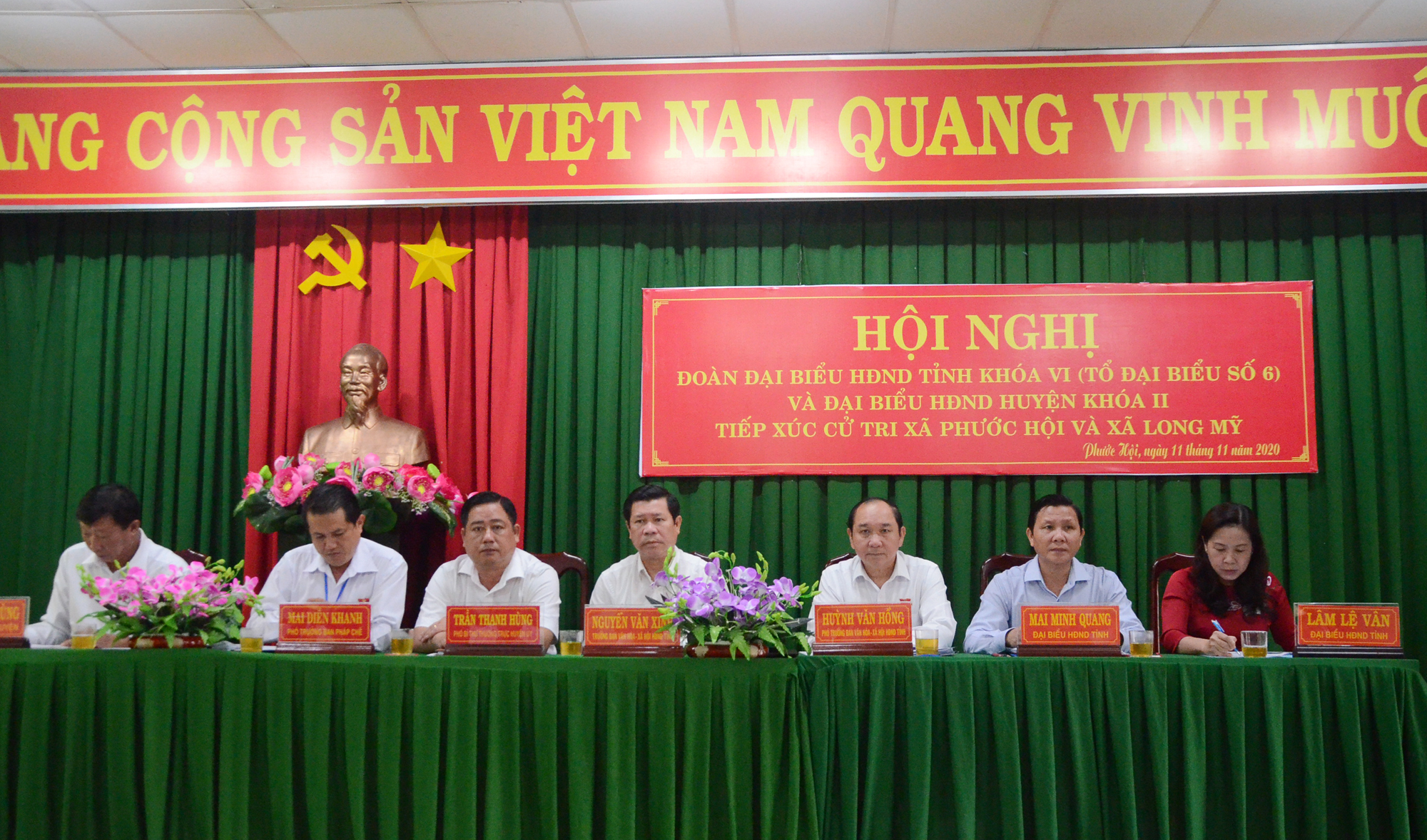 Tổ Đại biểu số 6 HĐND tỉnh tiếp xúc cử tri xã Long Mỹ và xã Phước Hội (huyện Đất Đỏ). Ảnh: VÂN ANH