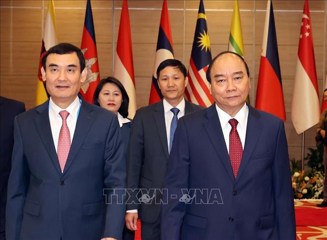 Thủ tướng Nguyễn Xuân Phúc, Chủ tịch ASEAN 2020 đến hội nghị. Ảnh: Thống Nhất/TTXVN