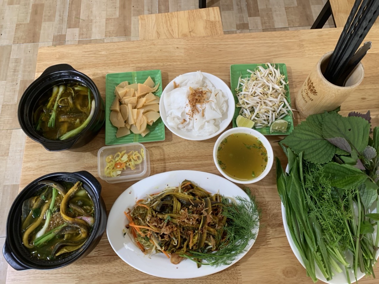Các món miến lươn, miến xào lươn, súp lươn được chế biến tại quán “O Choa”.