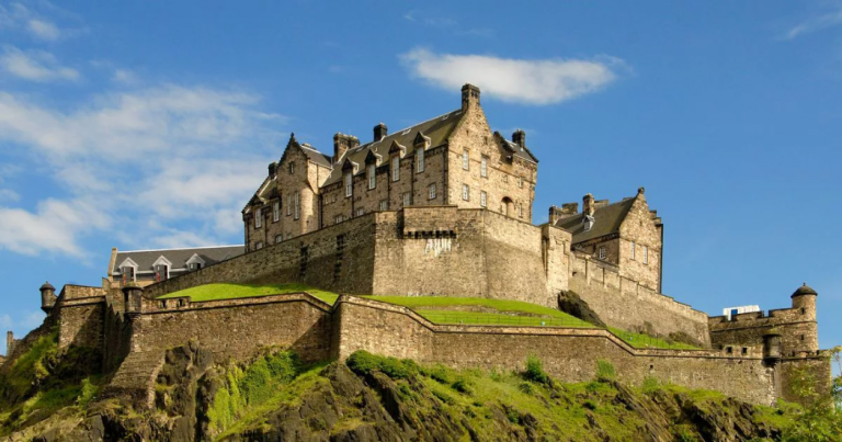 Lâu đài Edinburgh.