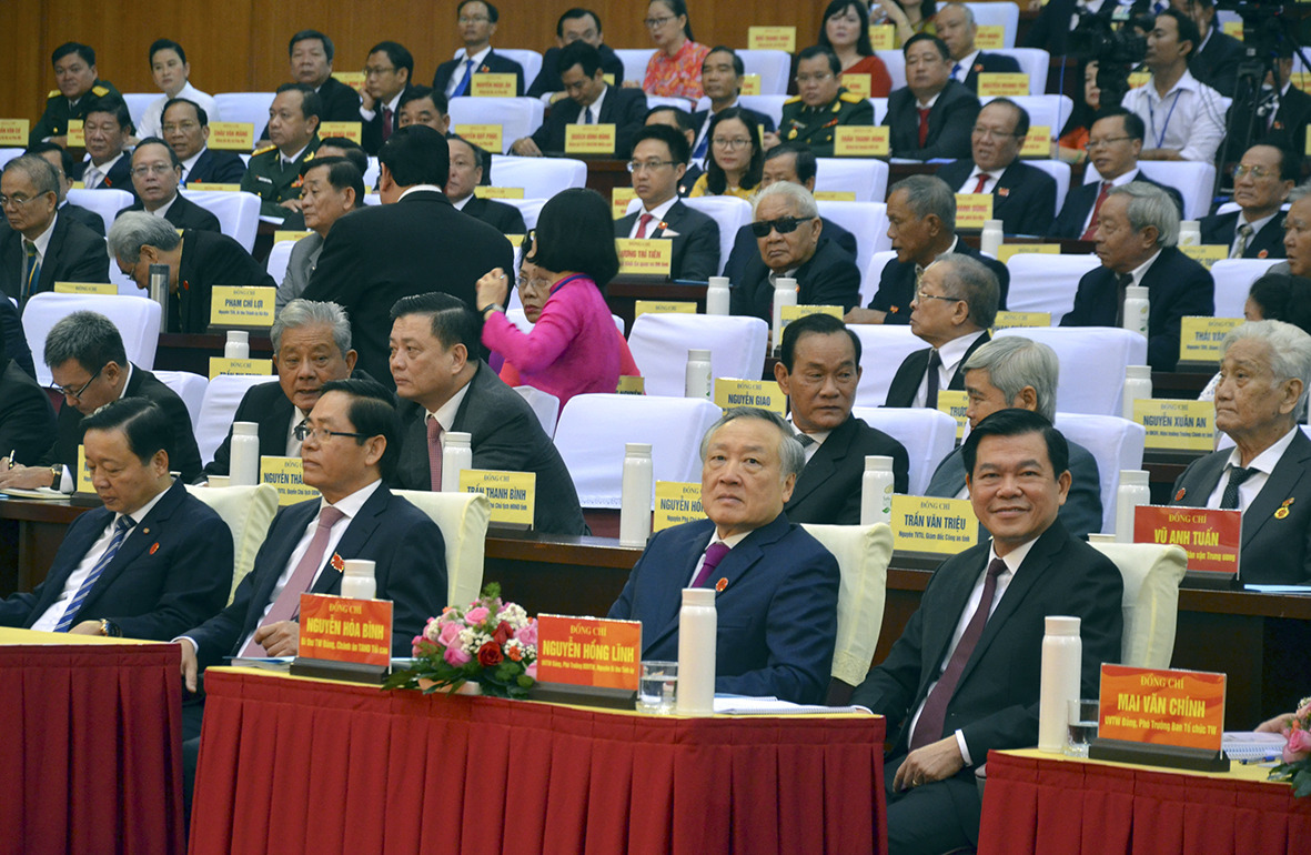 Lãnh đạo Trung ương và lãnh đạo tỉnh tham dự Đại hội.